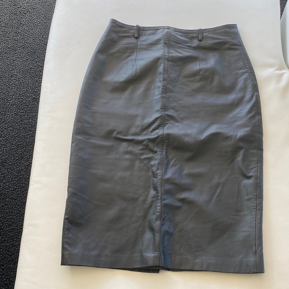 Elegant Black Leather Skirt